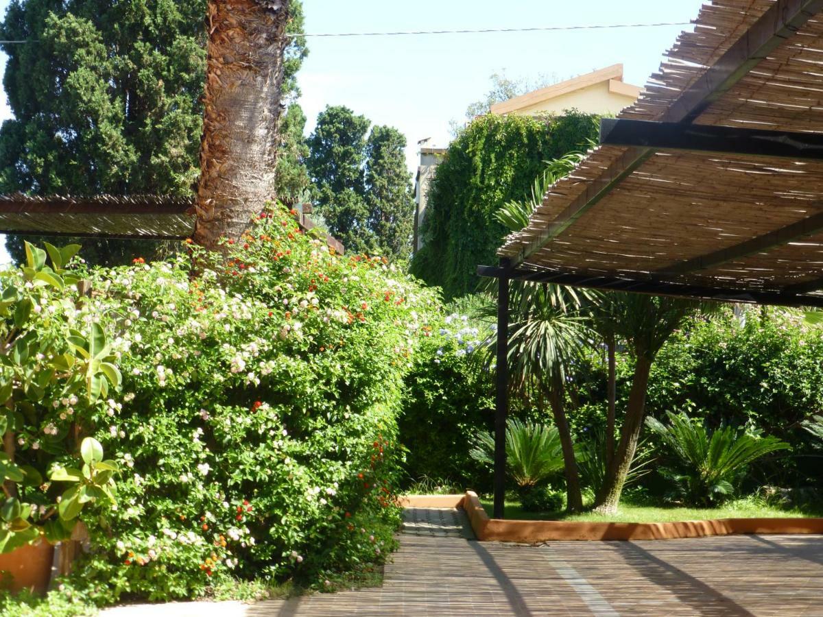 Casa Vacanza Appartamenti Al Mare Capoterra Buitenkant foto